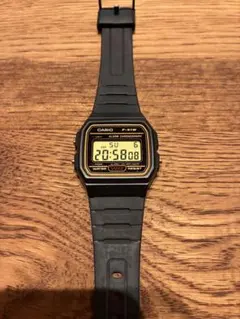 カシオ　F91W チープカシオ