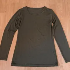 ユニクロ　ヒートテック 長袖Tシャツ M オリーブ　カーキ