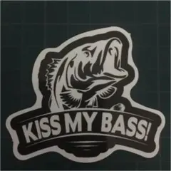 【No.25】新品防水ステッカー シール KISS MY BASS 魚 モノクロ