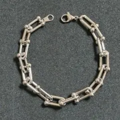 Item thumbnail for item 969b4281-c631-4479-aab4-01041b83b0ad