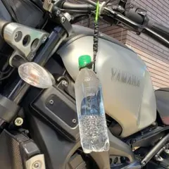 【ハンドメイド】パラコードペットボトルホルダー　カラビナ付き