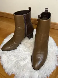 【オデットエオディール】ブラウン ショートブーツ 中ヒール 23.5cm