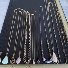 イ*ゴ様 まとめ売りアクセサリーO108☆ネックレス11点　オークション