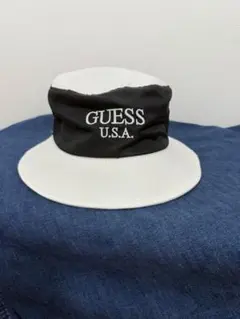 GUESS バケットハット ホワイト/ブラック M