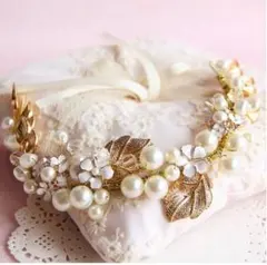 新品☆ヘッドドレス　ヘッドアクセ　パール　ゴールド　ティアラ　挙式