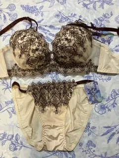 Item thumbnail for item 88028b25-07e3-4b97-aa30-9d68f6f4c3ac