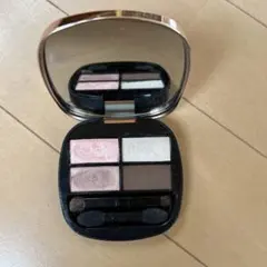 デコルテ♡コントゥアリングアイシャドウ