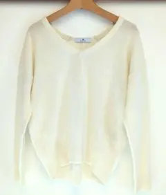 ＊美品(試着のみ)＊Sonny Label オフホワイト Vネックニット