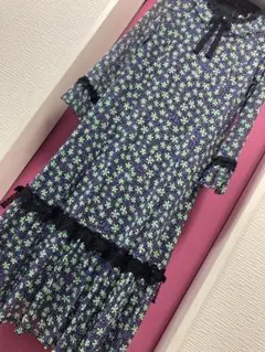 新品未使用スーパービューティー❤️花柄プリントが可愛いパワーネットワンピース♪
