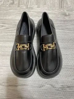 厚底ブラックローファー 金具付き 23cm