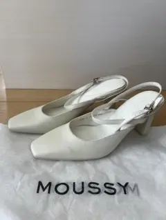 マウジー　パンプスのサムネイル