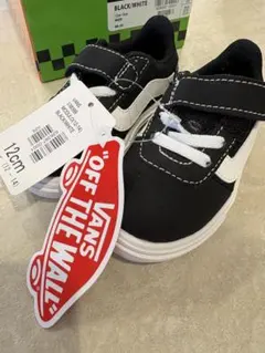 VANS ベビーシューズ ブラック/ホワイト 12cm