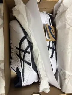 ASICS スパイクシューズ ホワイト/ネイビー