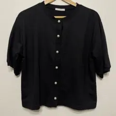 ほぼ新品‼️ehka sopo ボタン付き黒半袖トップス