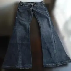 TRUE RELIGION ブーツカット　ブラックデニム 24 ローライズ