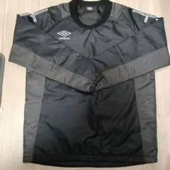 umbro インシュレーションジャケット / パンツ（セットアップ）