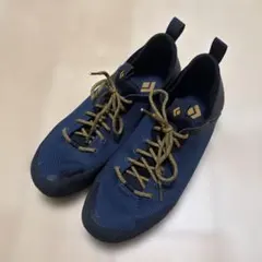 Item thumbnail for item 0e103771-2ea5-43df-86df-a6d438d8274b