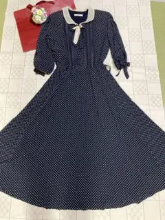 インゲボルグ　ドットワンピース