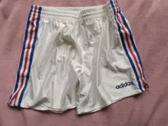 希少デサント製adidas サッカースポーツショートパンツ ホワイト3ライン