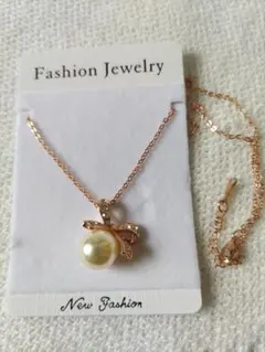 リボンモチーフパールネックレス