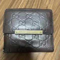 GUCCI ブラウンレザー 二つ折り財布　GGパターン