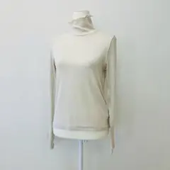 【a0345】GU 人気完売品 ソフトリブタートルネック クリーム色 M