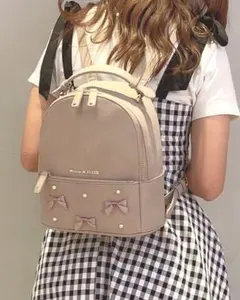メゾンドフルール新宿店限定 リボン リュックのサムネイル