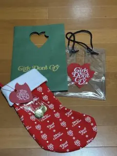 Girls Don't Cry x ete クリスマスソックスのサムネイル