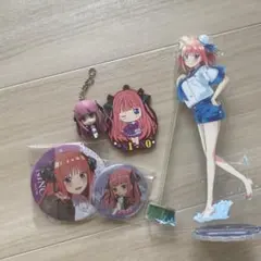 五等分の花嫁 中野二乃 アクスタ缶バッチキーホルダー