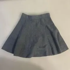 グレー　スカート
