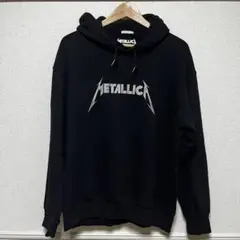 GU METALLICA プルオーバーパーカー