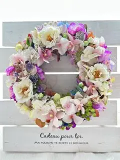 【美品】お部屋を明るくする華やかなリース　アーティフィシャルフラワー