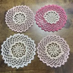 レース編みコースター 4枚セット　ハンドメイド