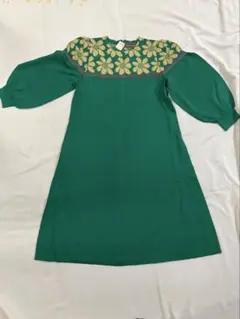 ニットスーツニットの女王 斎藤都世子　 花柄刺繍 グリーン ワンピース