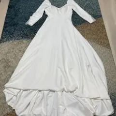ホワイトAラインウェディングドレス