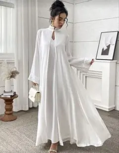 Yasmyna 女性用エレガントなソリッドカラー ビーズ装飾アバヤローブ