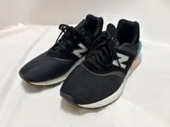 New Balance スニーカー ブラックのサムネイル