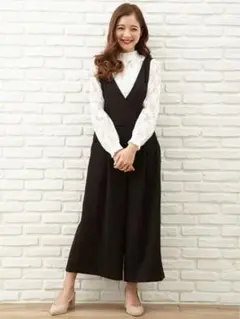 INGNI Vネック オールインワン ワイドパンツ サロペット イングのサムネイル