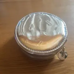 イヴサンローラン　ポーチ　丸型　yvessaintlaurent