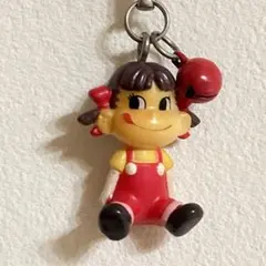 ペコちゃん ストラップ 赤 鈴付　レトロ
