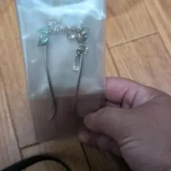 花と葉の 髪飾り