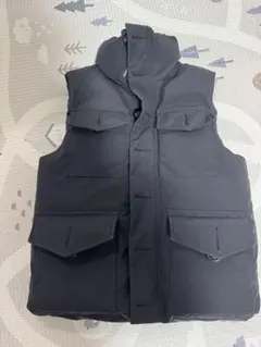 カナダグースダウンベストモントリオール
