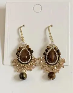 Item thumbnail for item 8543fa86-0a63-4881-a6b2-6c46e7632b4a