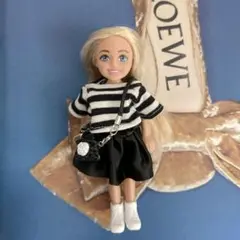 USA マテル社正規品 バービーチャーム黒色　バービーキーホルダー Barbieのフリマアイテム一覧