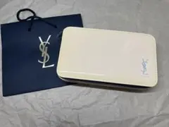 非売品未使用Yves Saint Laurent ポーチ ベージュ新品