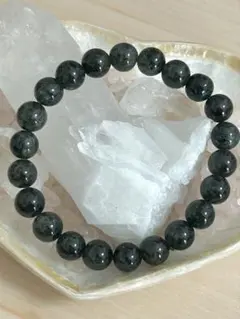 高品質グリーンルチルクォーツブレスレット　8ミリ