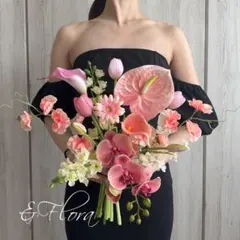 (ブートニア)ウェディングブーケ　アーティフィシャルフラワー　クラッチブーケ