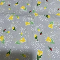 nina チューリップ柄 生地 1m