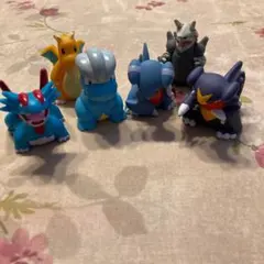 ポケモン 指人形 フィギュア　ドラゴンタイプなど　カッコいい　レア　ソフビ