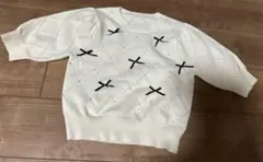 GRL✩ホワイト半袖ニット 黒リボンパールの装飾付き